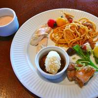 The lounge on the water - 【最初に取り分けた料理】2011/8