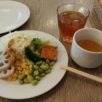 表参道 バッカス - サラダバーの１例