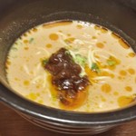 銀座夜市 - サービス麺、担々麺。