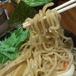 光 - 麺はそばみたいな色