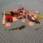 真鯖燻製のフランボワーズビネガーマリネ　林檎のピューレ 