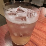 エル・フエゴ・デル・トロ - ドン・ソイル・アモンティリャードのソーダ割り(900円)