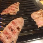 立喰い焼肉 治郎丸 - 