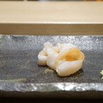 寿司割烹 魚紋 - 石垣貝