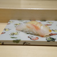 寿司割烹 魚紋 - 真鯛