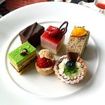 カフェアロンジ - プティフール