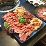 焼肉レストラン十庵 - 2500円のコース・4人前①