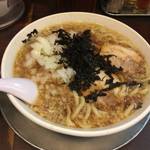 らーめん潤 - らーめん潤亀戸店中華そば760円　玉葱多め　脂は標準
      