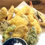 酒処春ごころ - 天婦羅盛合せ 980yen