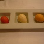 レストラン・サカキ - デザート－１（シャーベットとアイスクリームの盛り合わせ）