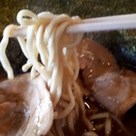 無さぼり家 - 普通注文できもち柔らかめなのがおいしい麺