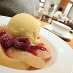 お茶とお菓子まやんち - ピーチメルバ