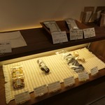 お茶とお菓子まやんち - 店内模様