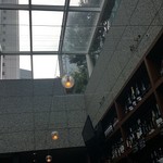 Paul Bassett - 天井が高く吹き抜け