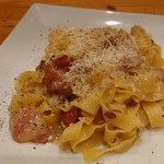 カサレッチョ - グァンチャーレと白桃のフェットチーネ