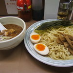 まる斗ら和麺 - まる得かつお豚骨つけ麺、中盛り