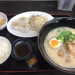 珍豚香 - とん塩ラーメンと日替わりランチ