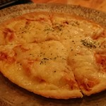 Hiiragiya - 桜海老のピザ