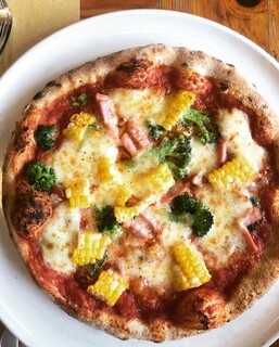 Pizzeria Parentesi - 青森の自畑のトウモロコシのピッツァ