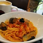 タリーズコーヒー - ナスとベーコンのトマトパスタ ドリンクセット