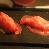 うしごろバンビーナ 恵比寿本店 - 極上赤身肉の握り