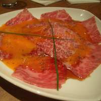 焼肉うしごろ 西麻布本店 - スペシャルユッケ￥１５００