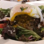 ワインとチーズの小さなレストラン Breed - 断面