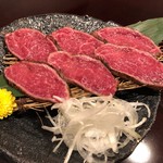 炭火焼肉 銘特屋 - 