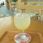 福井県国際交流会館　喫茶コーナー - アイスゆずティー
