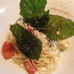 マザーエスタ - しらすとモロヘイヤのペペロンチーノスパゲッティーニ