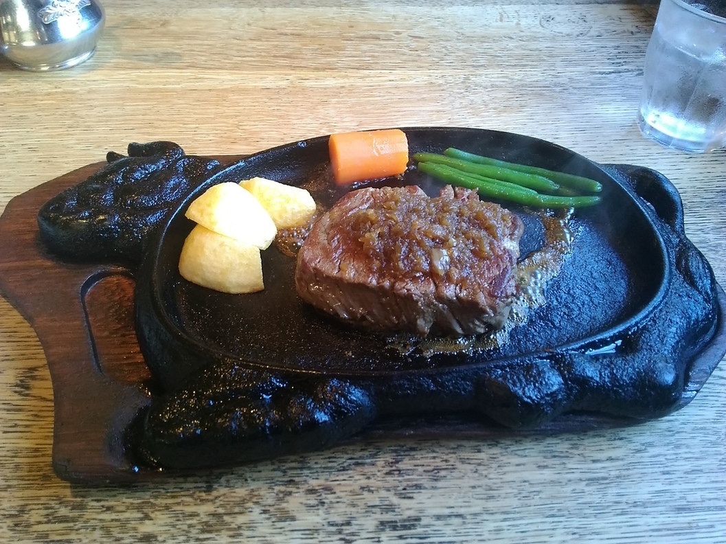 クローバーステーキハウス name=