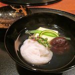 和やまむら - 椀物。上蓋の裏がすばらしい