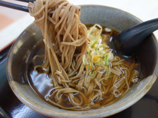 鶴巣亭（【旧店名】鶴巣庵） - 泉中央（食堂）の写真