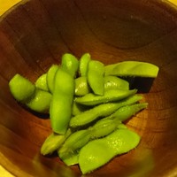 焼鳥 みずき - お通しの枝豆