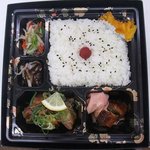 料理・仕出し 与志多 - ２段弁当　その2