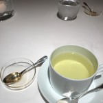 レストラン ラリューム - アップルミントティー