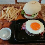 Hamburger Cafe UNICO - 