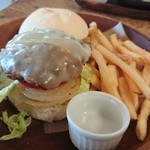 Hamburger Cafe UNICO - 