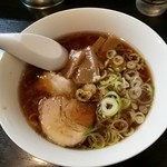 麺や 由布 - 醤油ら～めん