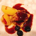 Nijou - フォアグラのステーキ ブルーベリーソース