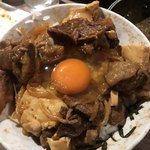 肉と日本酒 - 牛丼卵乗せ