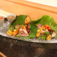 銀座 しのはら - 八寸：ばちこ、山芋ワイン煮、じゅんさいトマト、みょうが寿司、佐島蛸、とうもろこし枝豆揚げ物、鴨ロース、オクラ