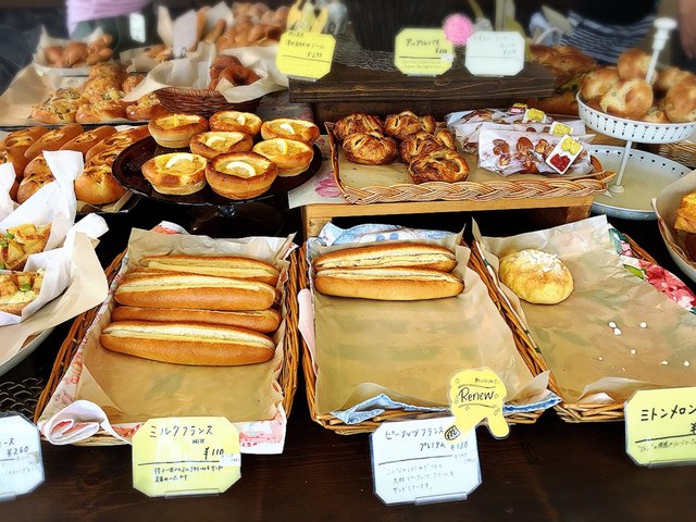 まちのパン屋mitten ミトン 高島 パン 食べログ