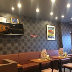 みぃ珈琲 - H.30.6.20.昼 内観：堀内孝雄氏の実使用ギター