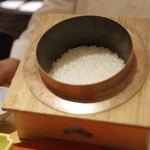 肉屋 雪月花 NAGOYA - 銀の三日月の竃炊きご飯