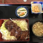 道の駅かみおか 茶屋っこ一里塚 - ステーキ重¥980