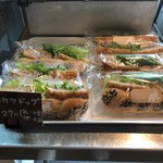 シロクマベーカリー - ヒレカツドッグ