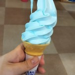 カムイ番屋 - しゃこたんブルーソフトクリーム