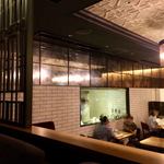 GRAND HOURS - 店内