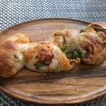 ベーカリーキッチン ラッグルッピ - 枝豆とベーコンのエピ